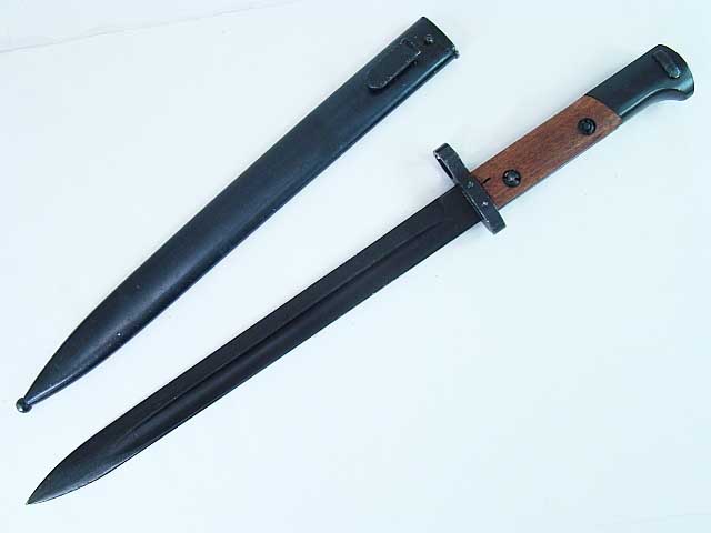 http://www.libertytreecollectors.com/productcart/pc/catalog/Vz24Bayonet(1).JPG