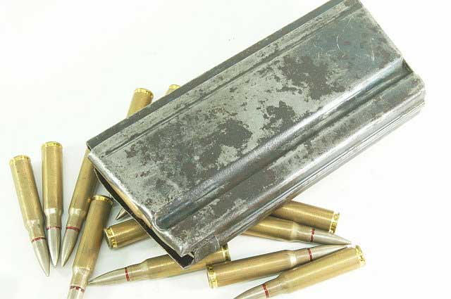 mle2429mag.2_2093_general.jpg